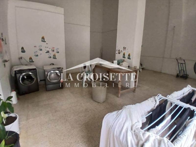 Local commercial aux Jardins de Carthage